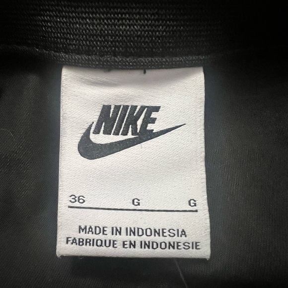 Nike Mens Sportswear Style Essentials Woven Unlined Sneaker Pants Waist 36 Black - Picture 12 of 12